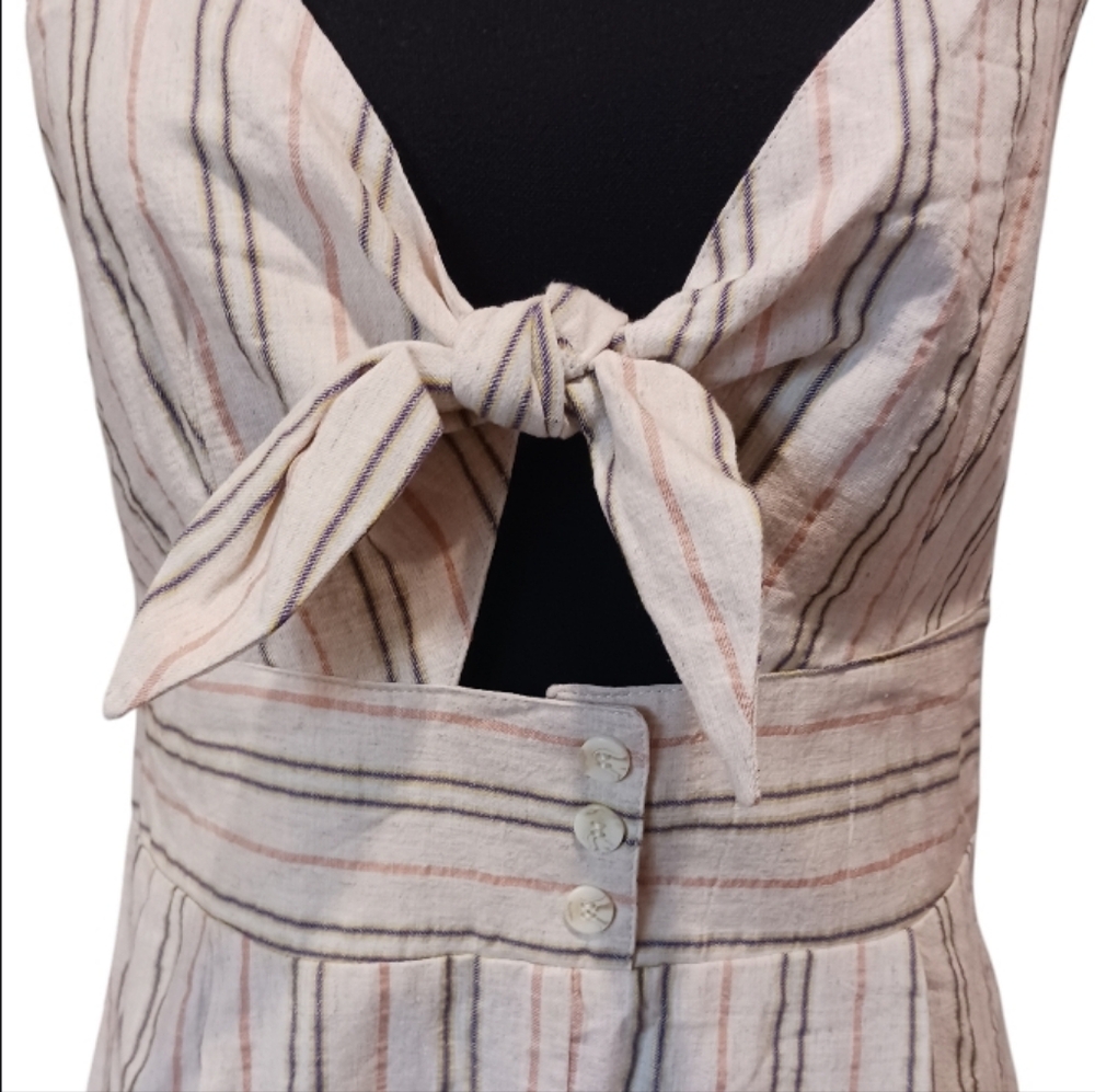Bershka Striped Tie Front Keyhole Shorts Romper - Picture 5 of 12